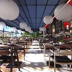 Ξενοδοχείο με διαμερίσματα Almaris