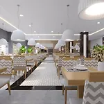 アパートホテル Almaris 3*