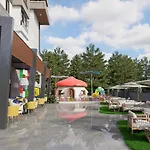 Almaris アパートホテル